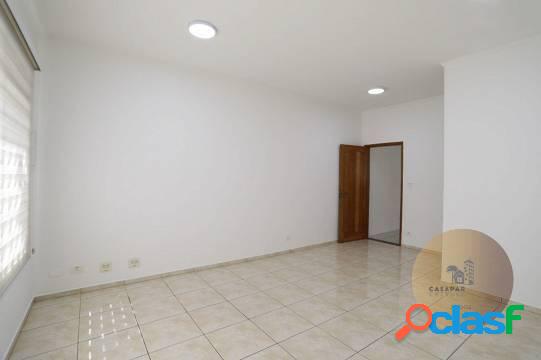 Sobrado com Edícula Vago no Barcelona 204m², 3