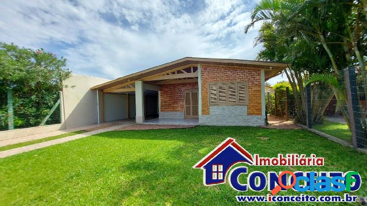 C864 - Ótima residência com 3 dormitórios localizado no