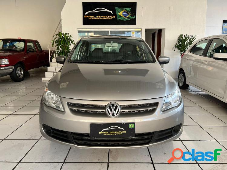 VOLKSWAGEN VOYAGE 1.01.0 CITY MI TOTAL FLEX 8V 4P PRATA 2013