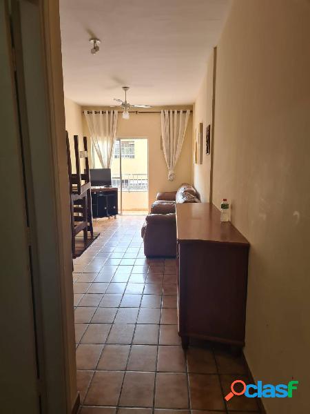 AMPLO APARTAMENTO COM BAIXA MANUTENÇÃO