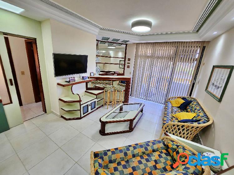 AMPLO APARTAMENTO, COM LAZER, 02 VAGAS, APENAS 100M DO MAR!