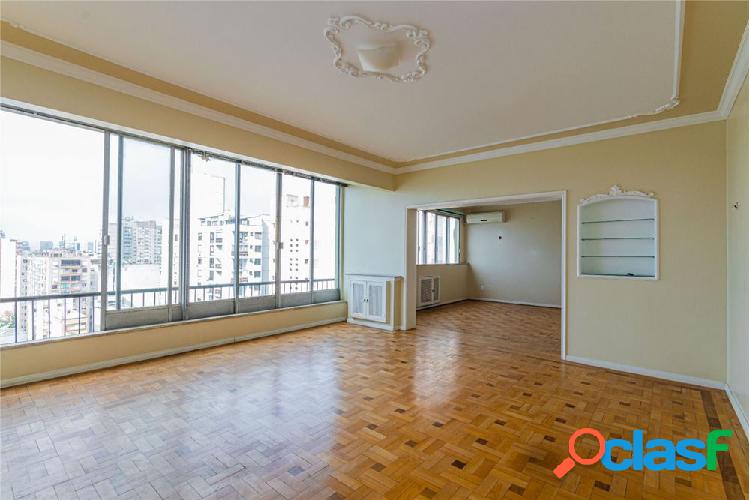 Apartamento com 1 quarto, 210m², à venda em Porto Alegre,