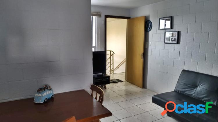 Apartamento com 2 quartos, 40m², à venda em Porto Alegre,