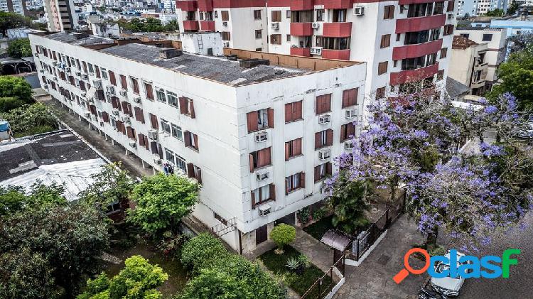 Apartamento com 2 quartos, 42m², à venda em Porto Alegre,