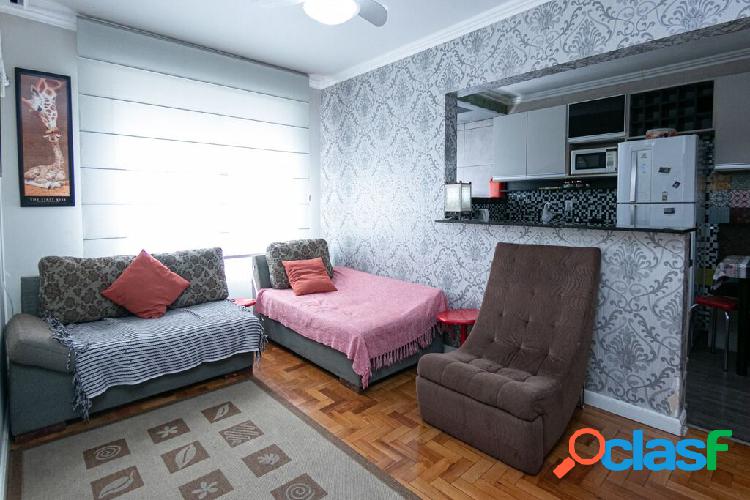 Apartamento com 2 quartos, 59m², à venda em Porto Alegre,