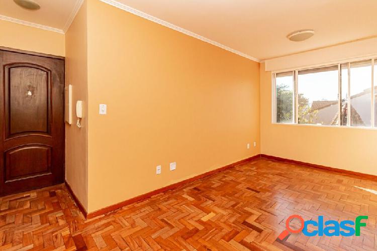Apartamento com 2 quartos, 71m², à venda em Porto Alegre,