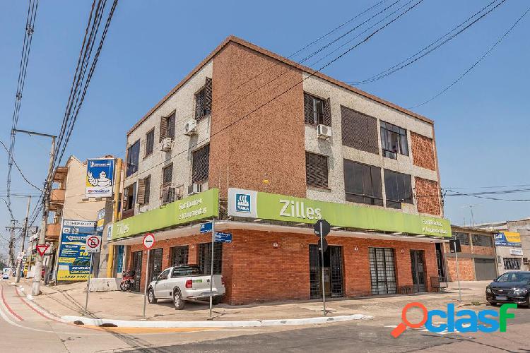 Apartamento com 2 quartos, 88m², à venda em Porto Alegre,