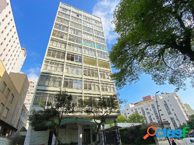 Apartamento com 3 quartos, 140m², à venda em Porto Alegre,