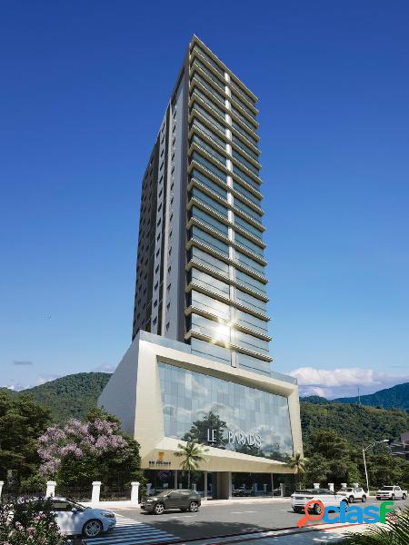 Apartamento com 3 quartos, 153m², à venda em Itapema,