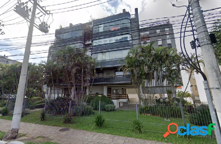 Apartamento com 3 quartos, 380m², à venda em Porto Alegre,