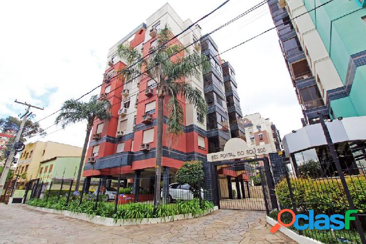 Apartamento com 3 quartos, 68m², à venda em Porto Alegre,