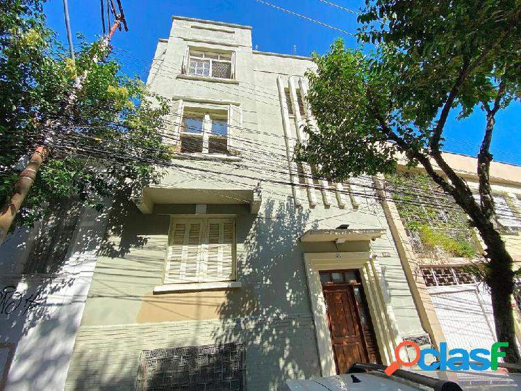 Apartamento com 3 quartos, 95m², à venda em Porto Alegre,