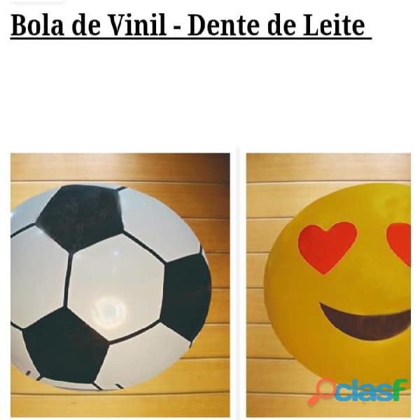 Bola de vinil, borracha.