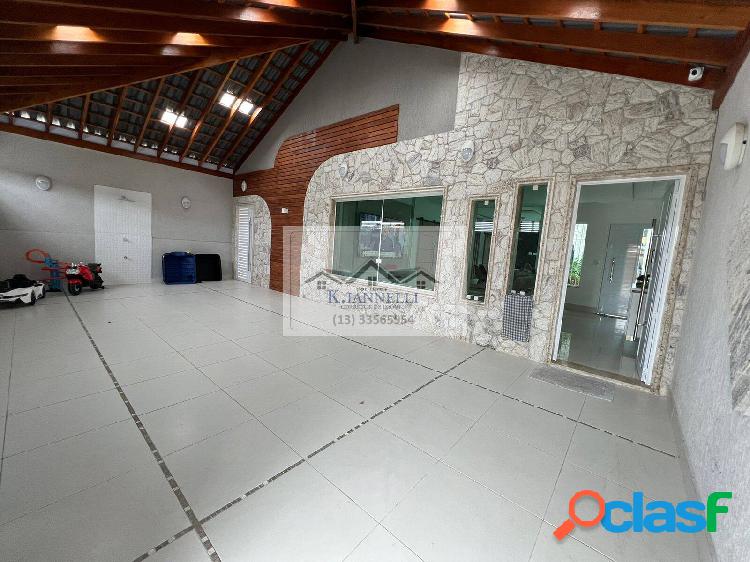 CASA ISOLADA ALTO PADRÃO COM PISCINA