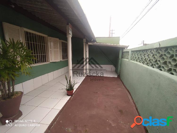 CASA LOTE INTEIRO PRÓXIMO AO BELAS ARTES EM ITANHAÉM-SP.