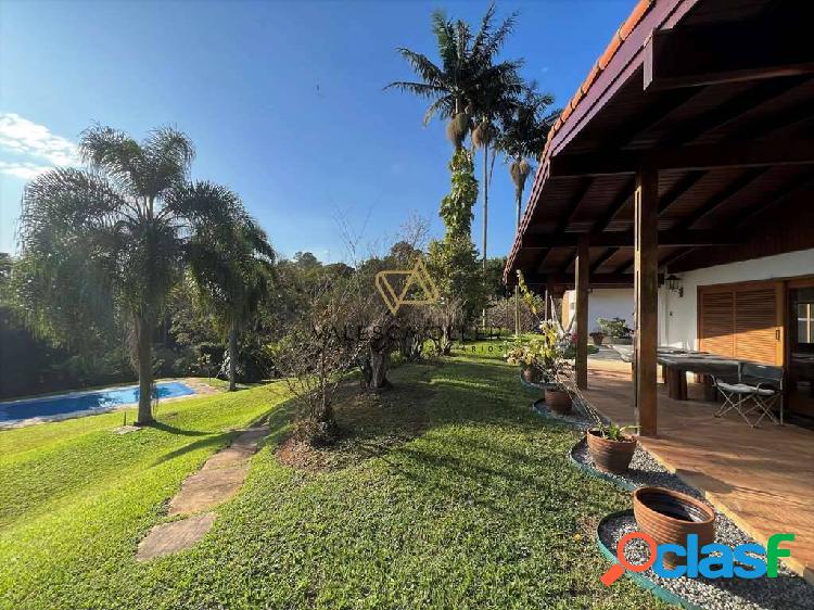 CASA TÉRREA - AT 3.500 m²! Vista, piscina e gourmet!