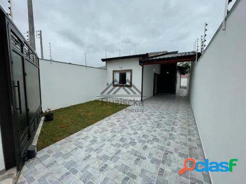 Casa 3 dormitórios com piscina no Palmeiras II -