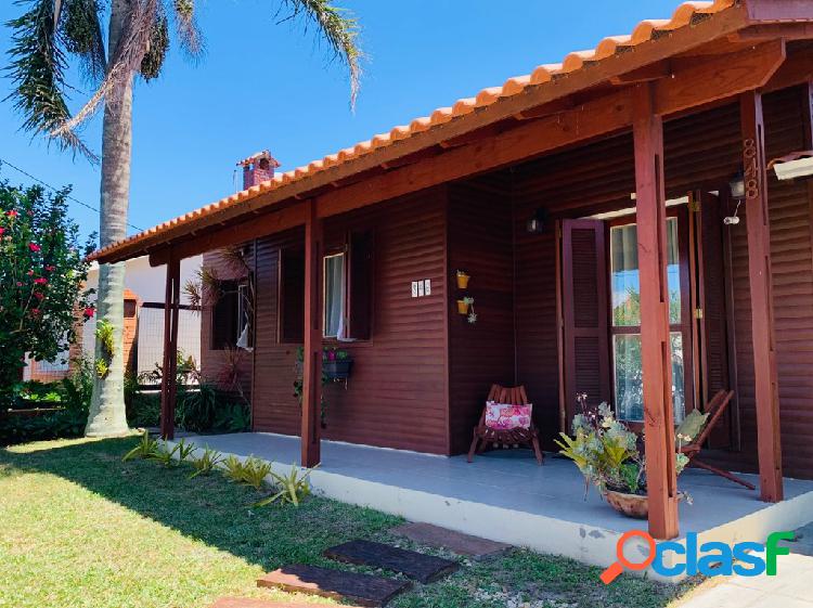 Casa com 3 quartos, 130m², à venda em Capão da Canoa,