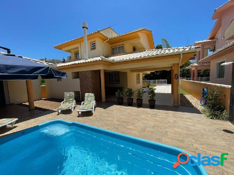Casa com 5 quartos, 245m², à venda em Governador Celso
