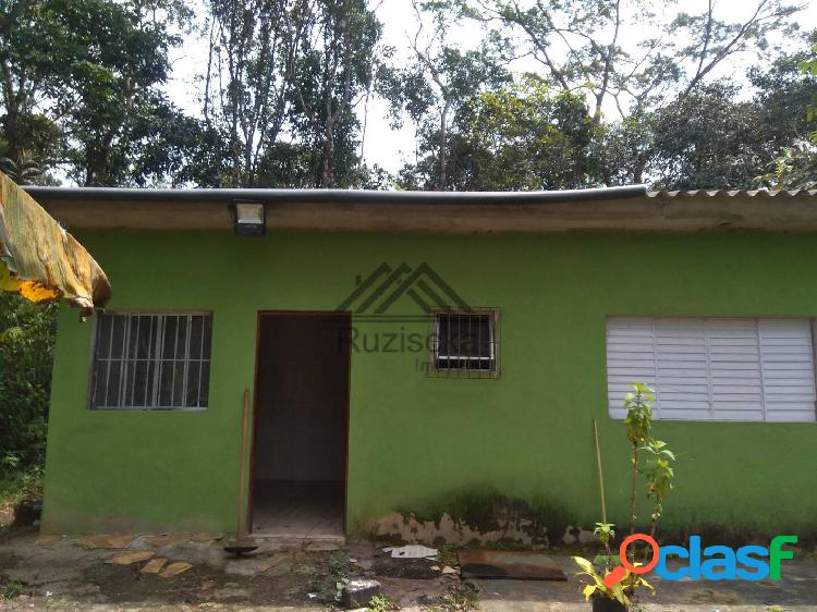 Casa em área rural com 300m² a venda em Itanhaém - Pq