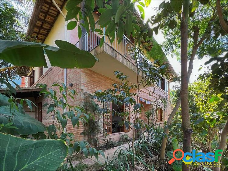 Cond Granja Viana II - Espaçosa, iluminada, rodeada p/