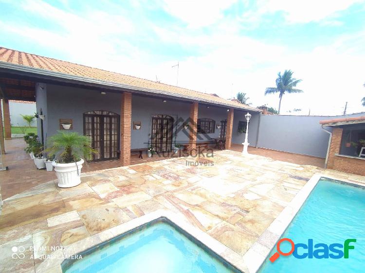 EXCELENTE CASA COM PISCINA A VENDA EM ITANHAEM A 80MTS DO