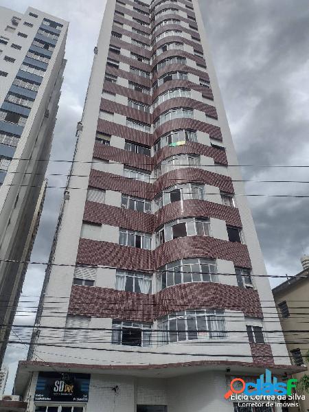 Excelente apartamento grande para locação na orla da praia