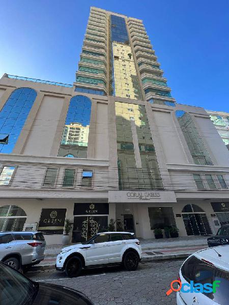 VENDE - SE UM APARTAMENTO NO EDIFICIO CORAL GABLES MEIA