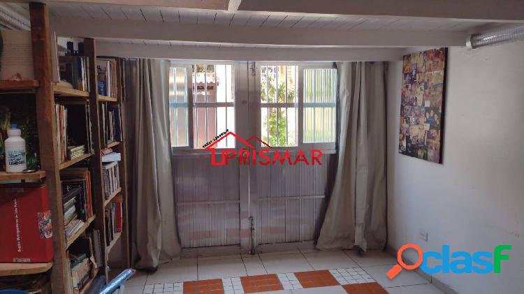 Vende-se loft studio terreo centro São Vicente