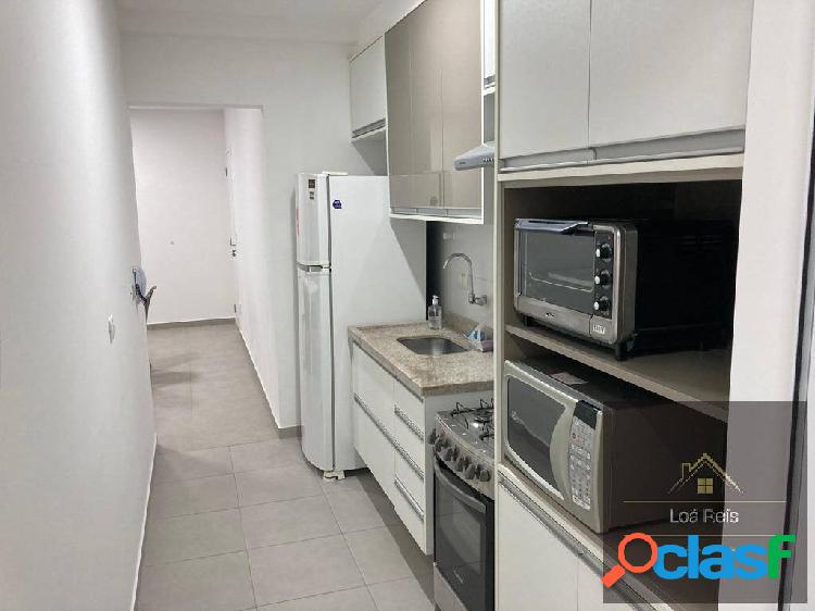 Apartamento 2 dormitórios suíte com armários planejados e