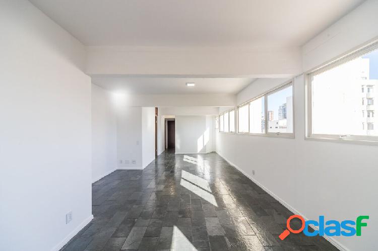 Apartamento com 3 quartos, 121m², à venda