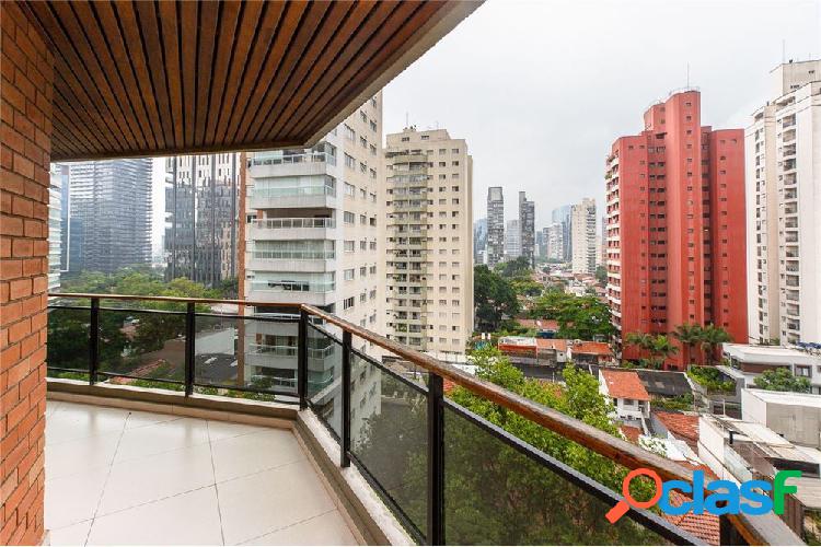 Apartamento com 3 quartos, 225m², à venda