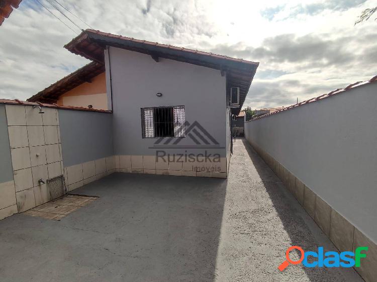 CASA A VENDA EM ITANHAÉM NO BALNEÁRIO GAIVOTAS.