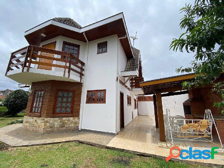Casa a venda e ou locação em Campos do Jordão-SP