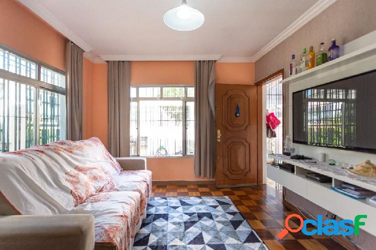 Casa com 2 quartos, 87m², à venda