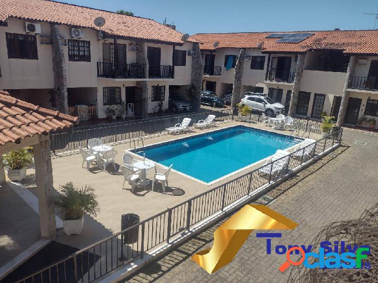 EXCELENTE CASA EM CONDOMINIO PISCINA