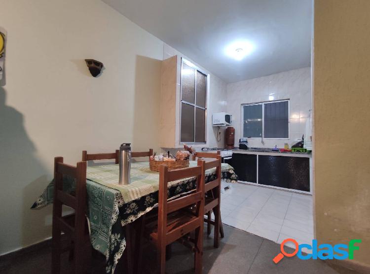 Apartamento a 50 metros da orla da Praia Grande.