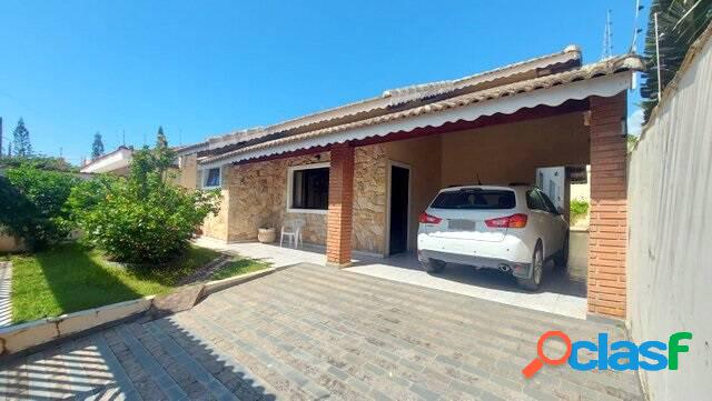 CASA OTIMA LOCALIZAÇÃO, 3 DORMITORIOS E PISCINA