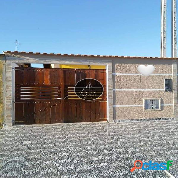 Casa geminada com 2 dorm em Mongaguá - Agende sua visita !