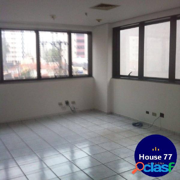 Conjunto comercial para alugar ou comprar em Moema, com 40