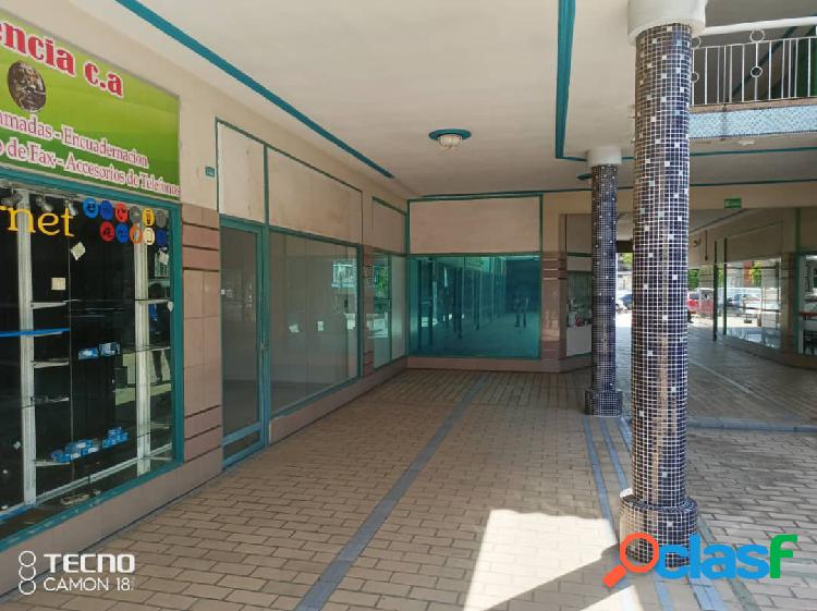 Se Ofrece Local Comercial en Alquiler a pocos metros de la