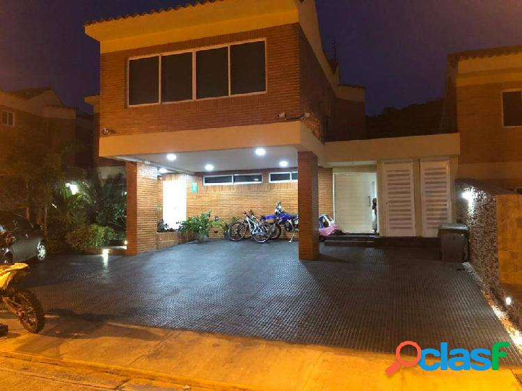 CASA EN VENTA LOMAS DEL COUNTRY NO PUBLICAR POR CANALES