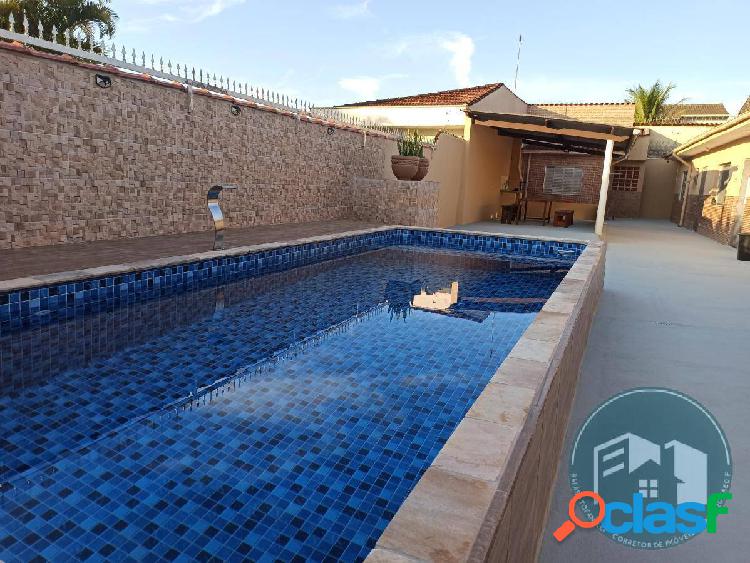 Casa com piscina e edícula!