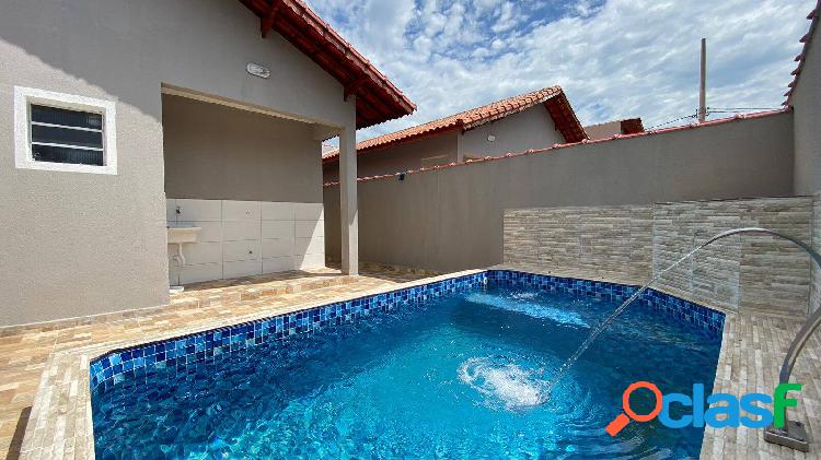 Casa lado praia com piscina em Itanhaém, 2 dormitórios -