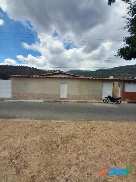 Casa en venta en La Campiña (200ms)
