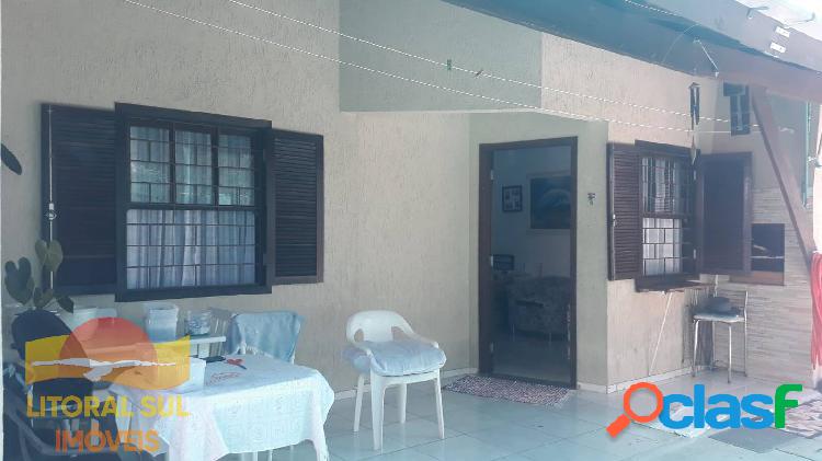 Casa geminada a venda em Guaratuba-PR, bairro Eliana