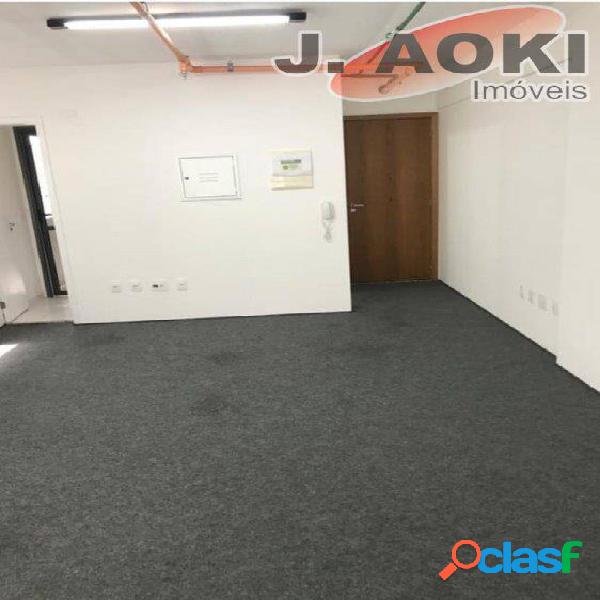 Conjunto comercial para venda possui 68 m² em Vila