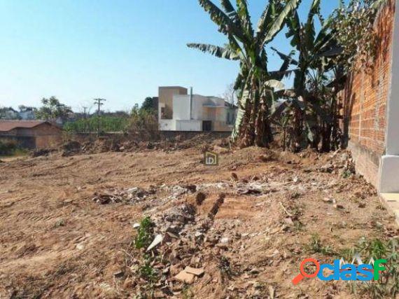 Terreno de esquina com 500m² a venda no Santa Rosa em