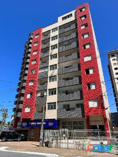 APARTAMENTO DE 2 DORMITÓRIOS - ESQUINA COM A PRAIA -