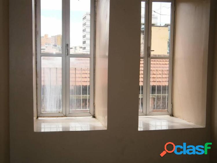 Apartamento com 1 dormitório à venda, 62 m² por RS